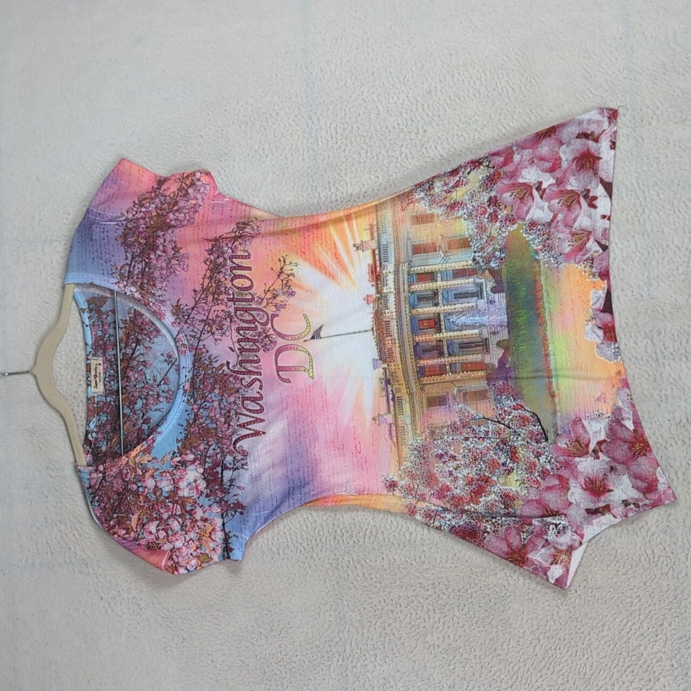 Sweet Gisele Women's Colorful Asymmetrical‎ Washington DC Shirt Size M